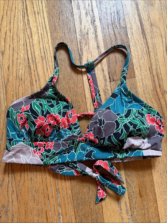 Carve Designs Other - Carve Designs Dahlia Swim Top
